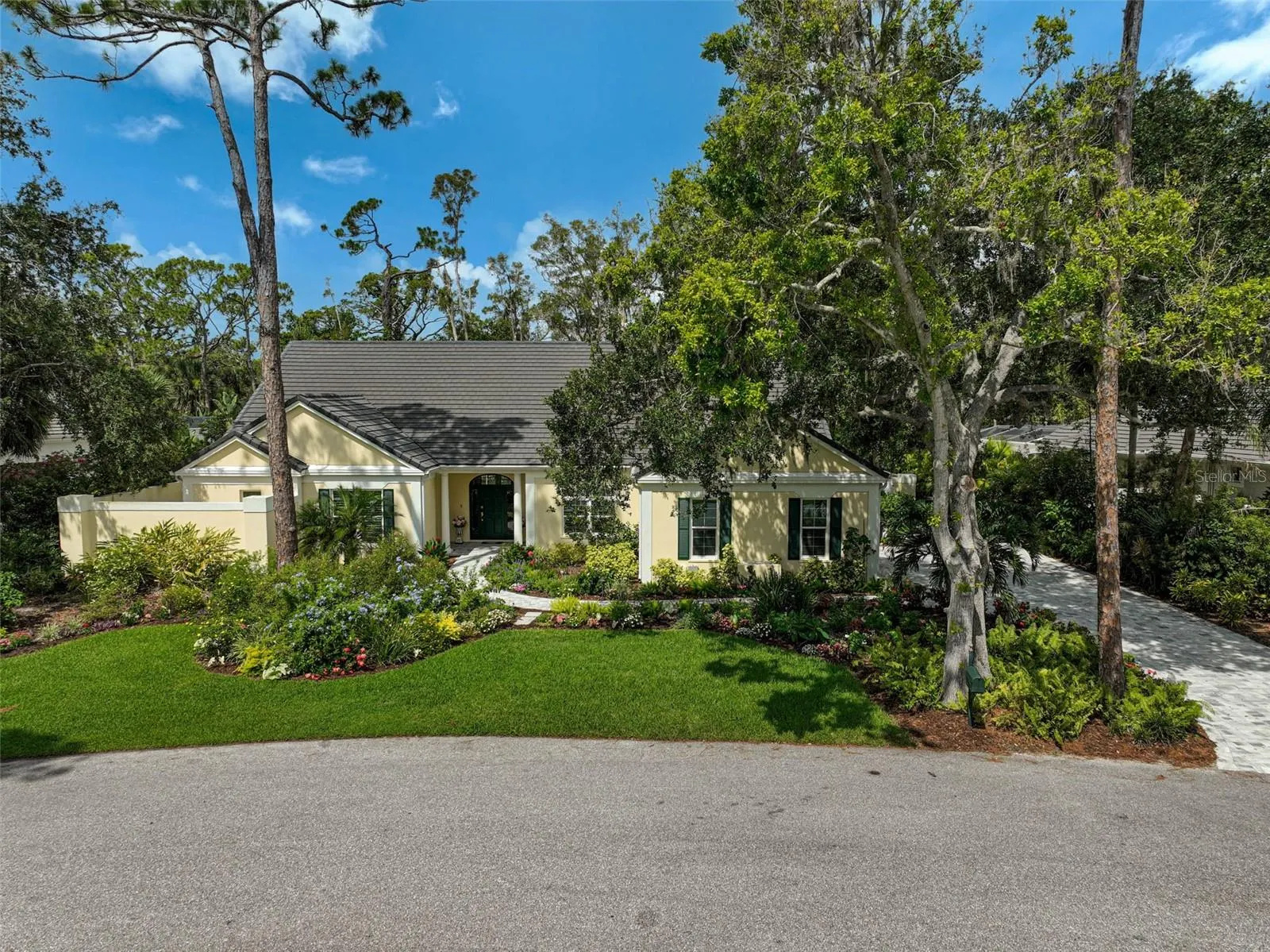 140 SUGAR MILL DR
