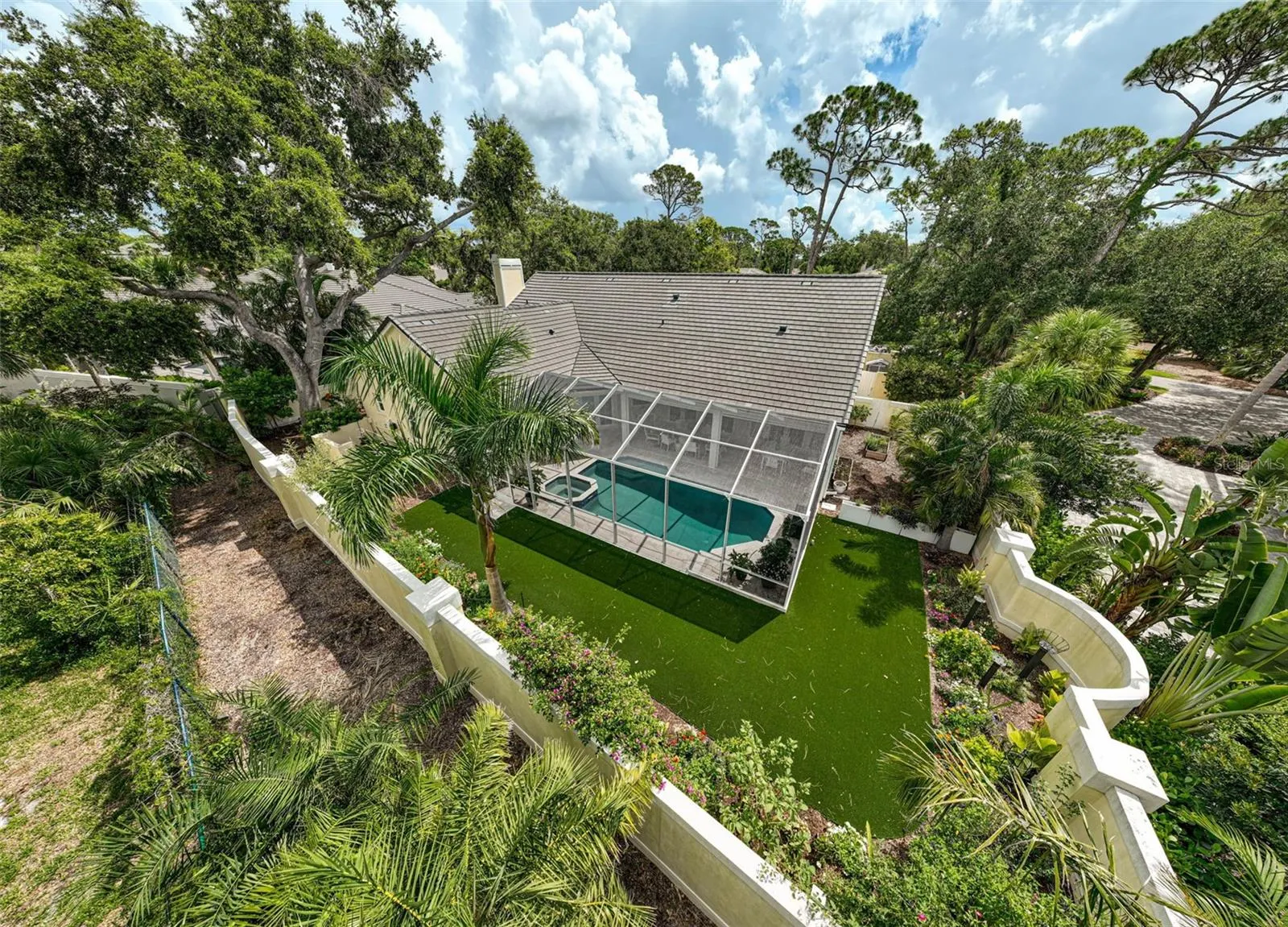 140 SUGAR MILL DR