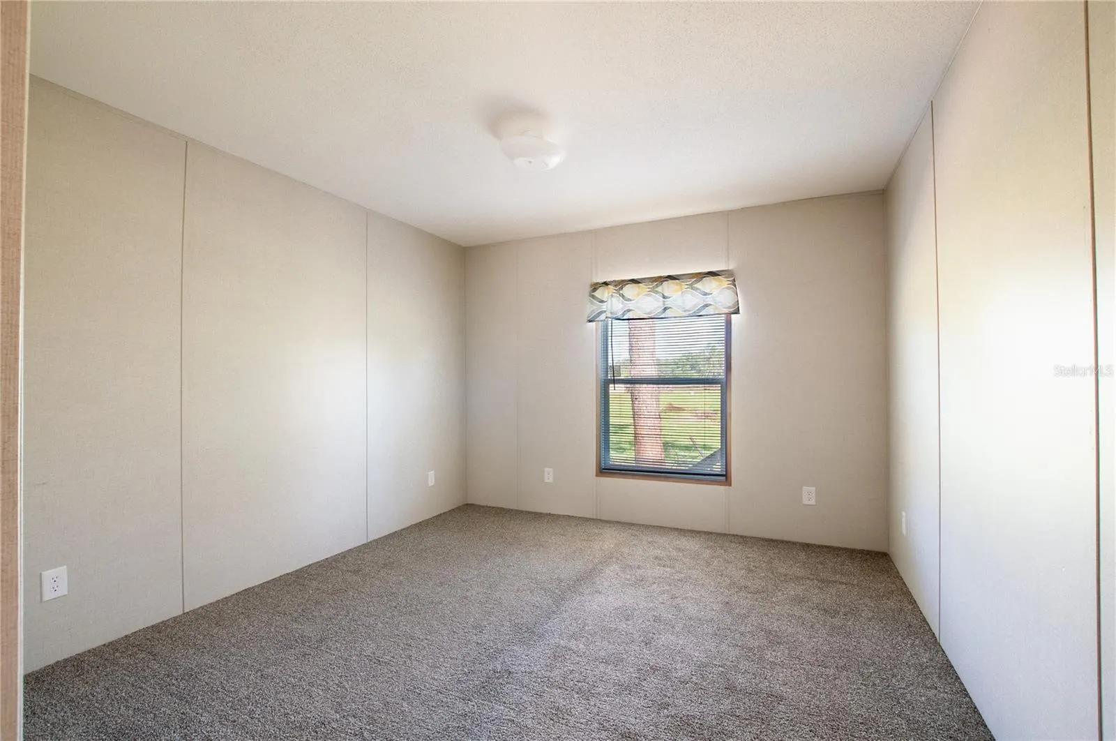 437 BRONCO DR