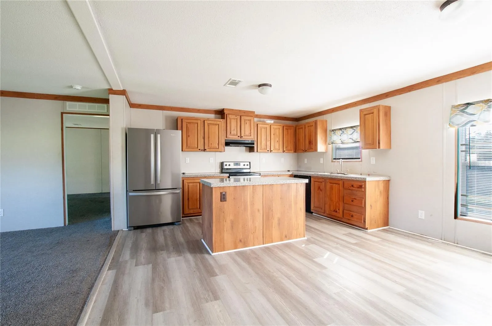437 BRONCO DR