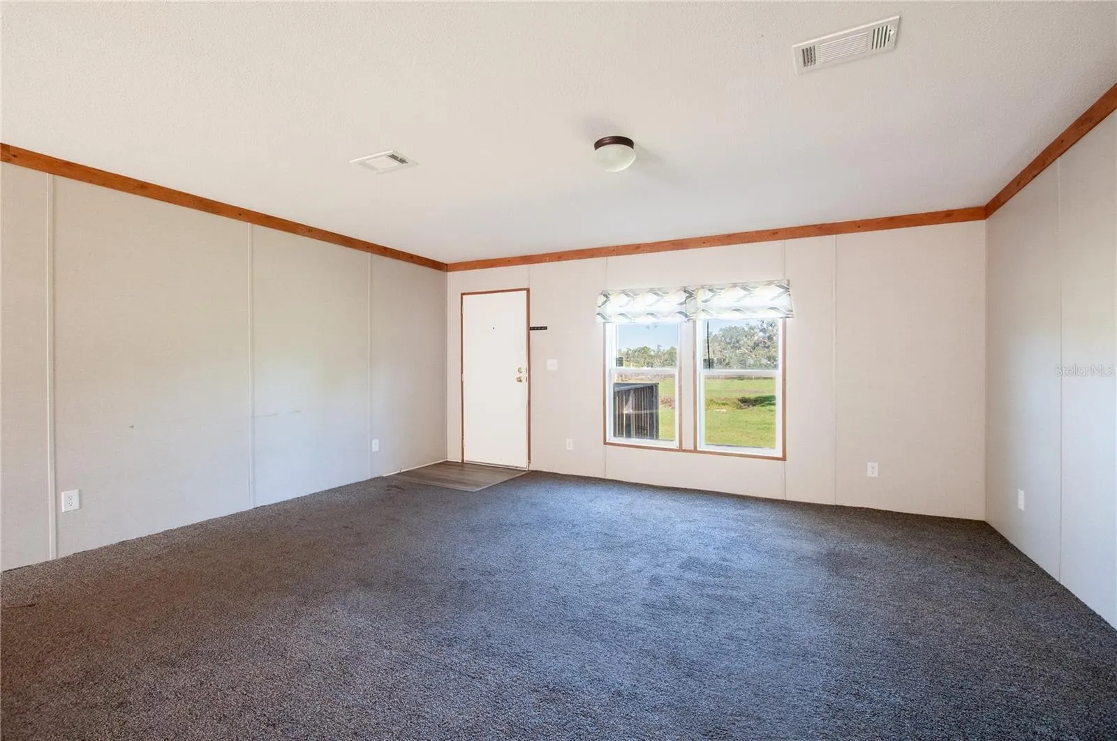 437 BRONCO DR