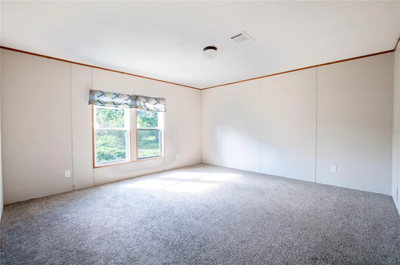 437 BRONCO DR