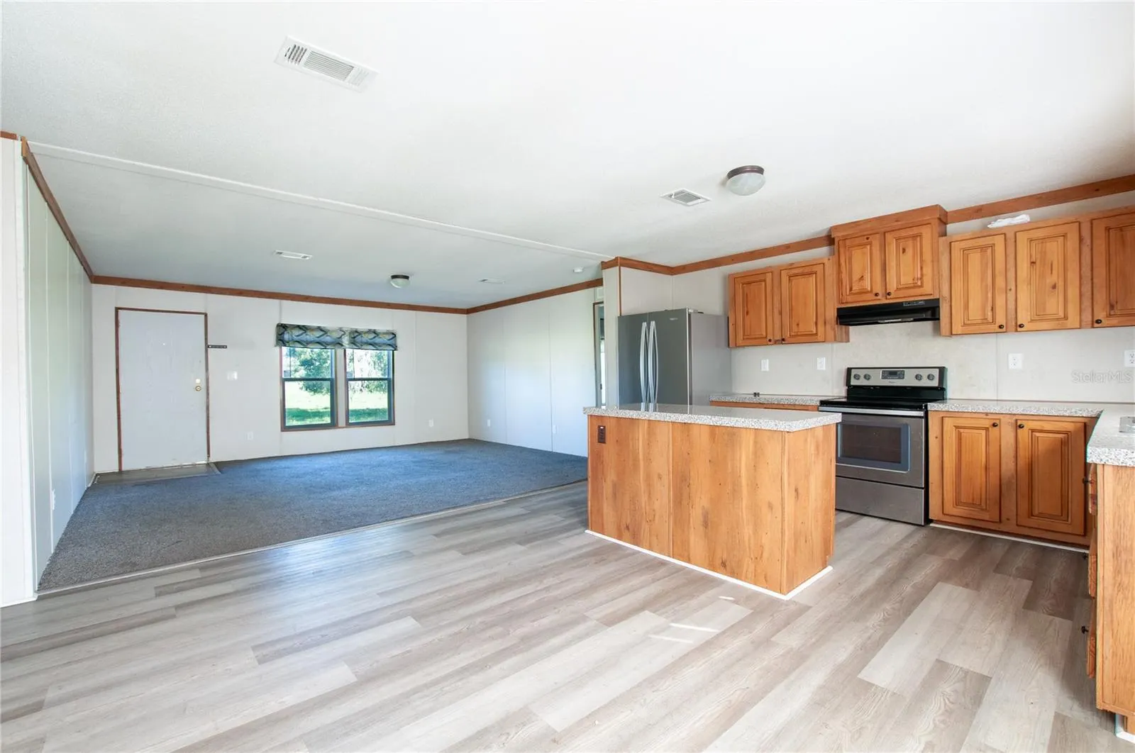 437 BRONCO DR