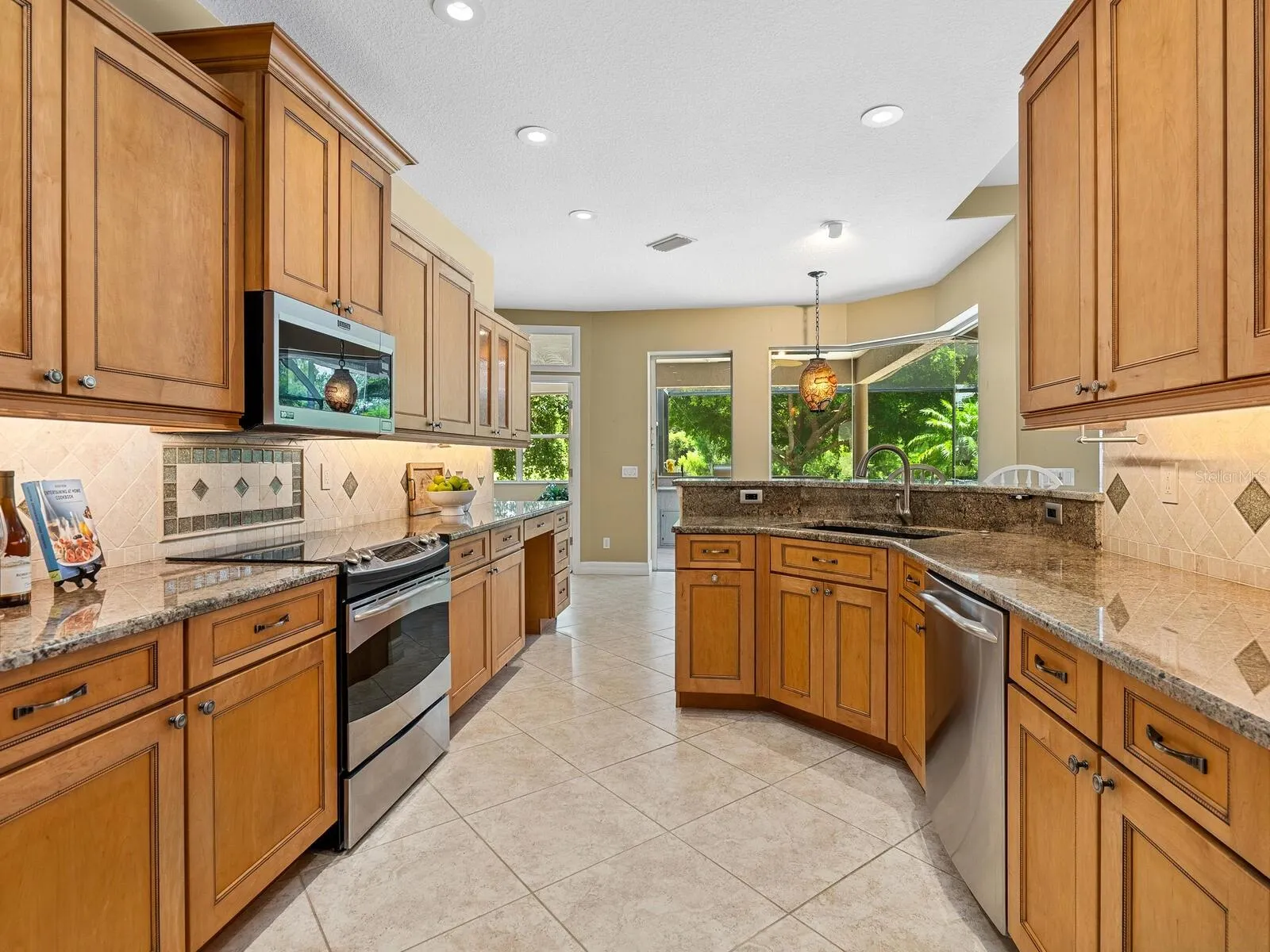 678 CRANE PRAIRIE WAY