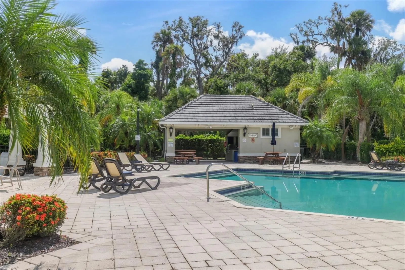 4806 LAKE BREEZE TER