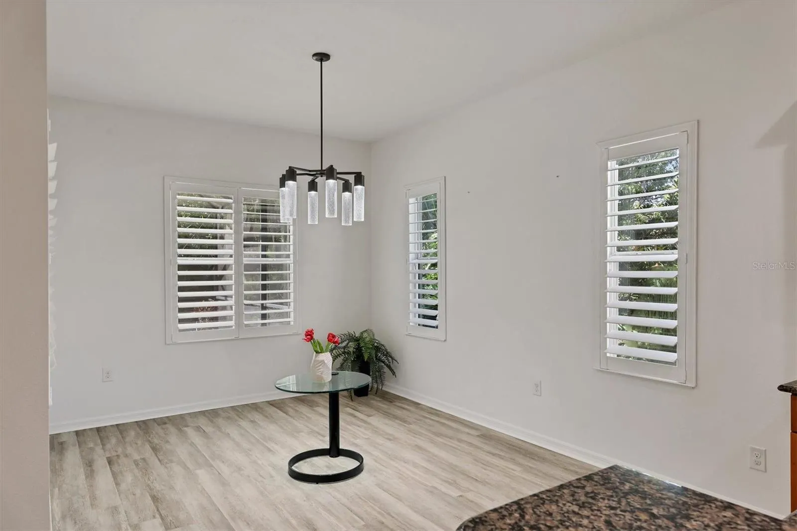 4806 LAKE BREEZE TER