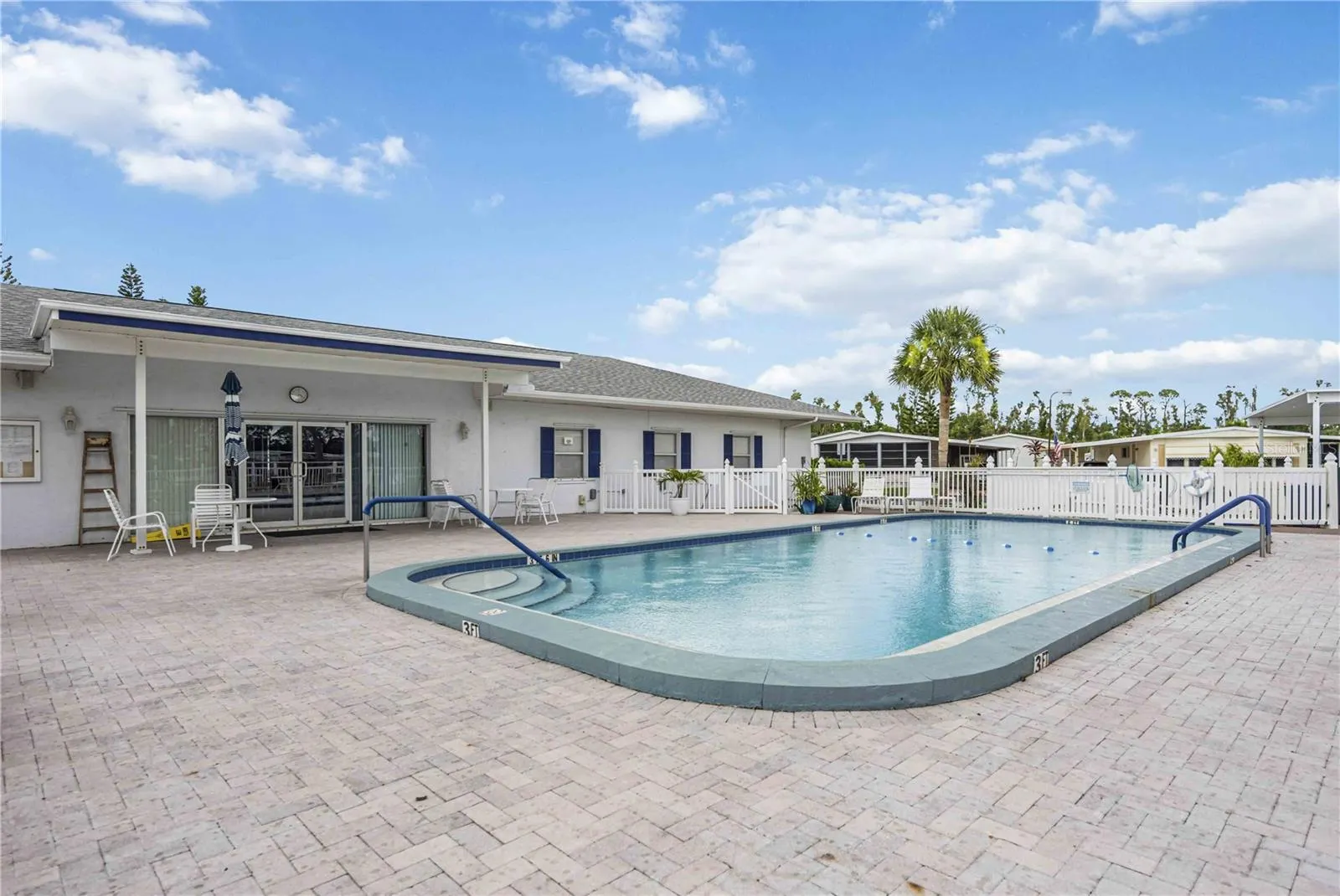 170 EDGEWOOD DR