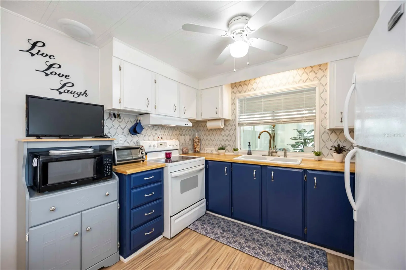 170 EDGEWOOD DR