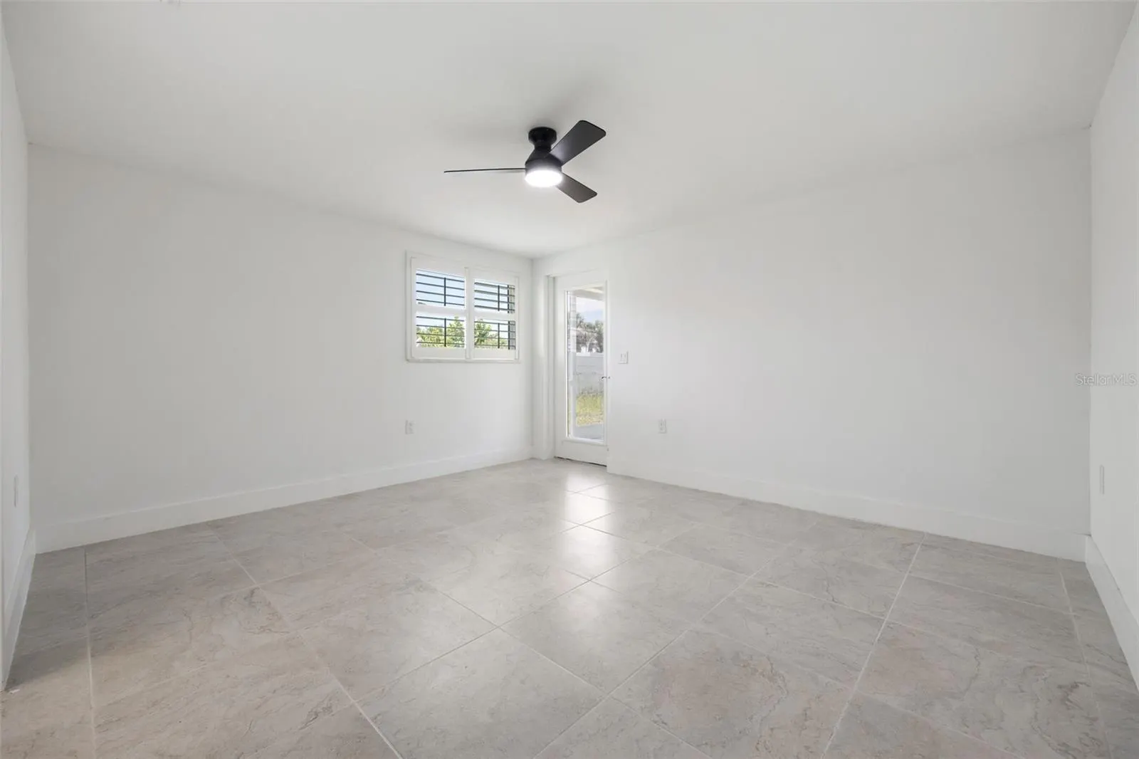1464 DEER CREEK DR