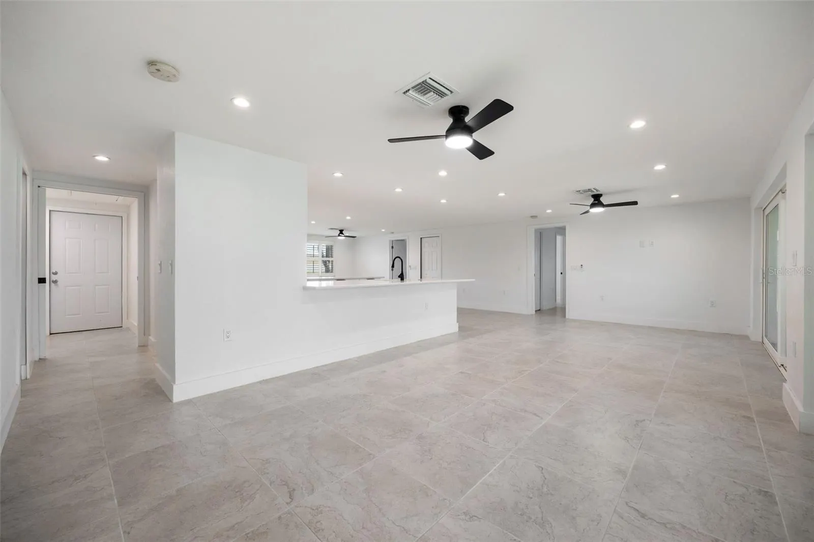 1464 DEER CREEK DR