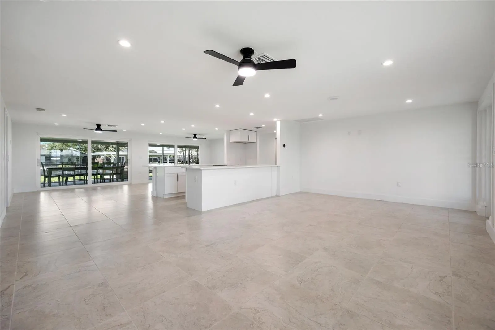 1464 DEER CREEK DR