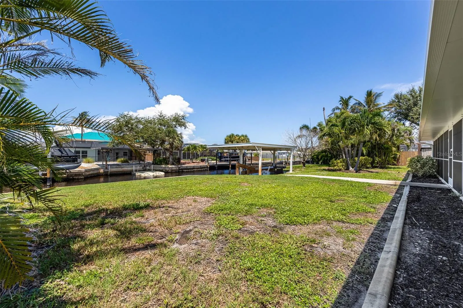 1464 DEER CREEK DR