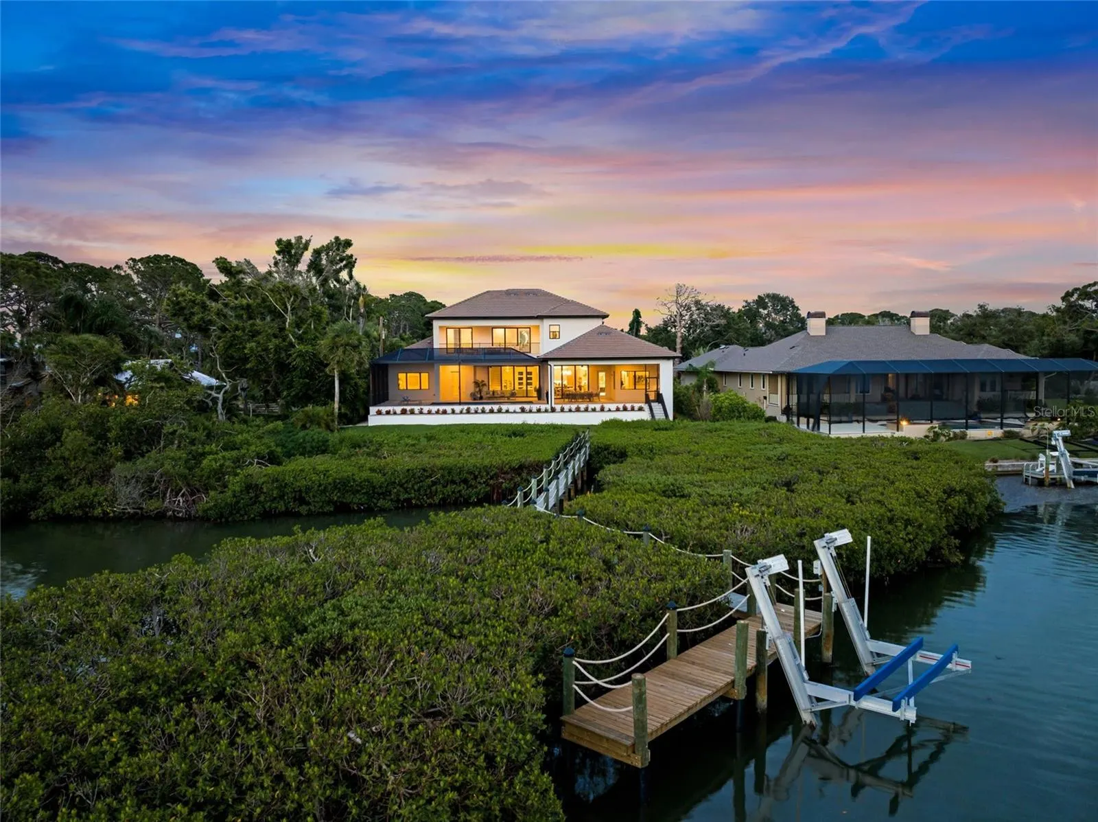 1109 BAYSHORE RD