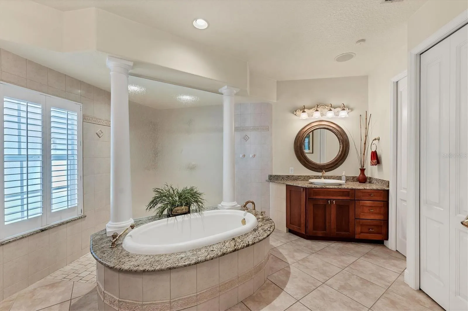 1255 SORRENTO WOODS BLVD