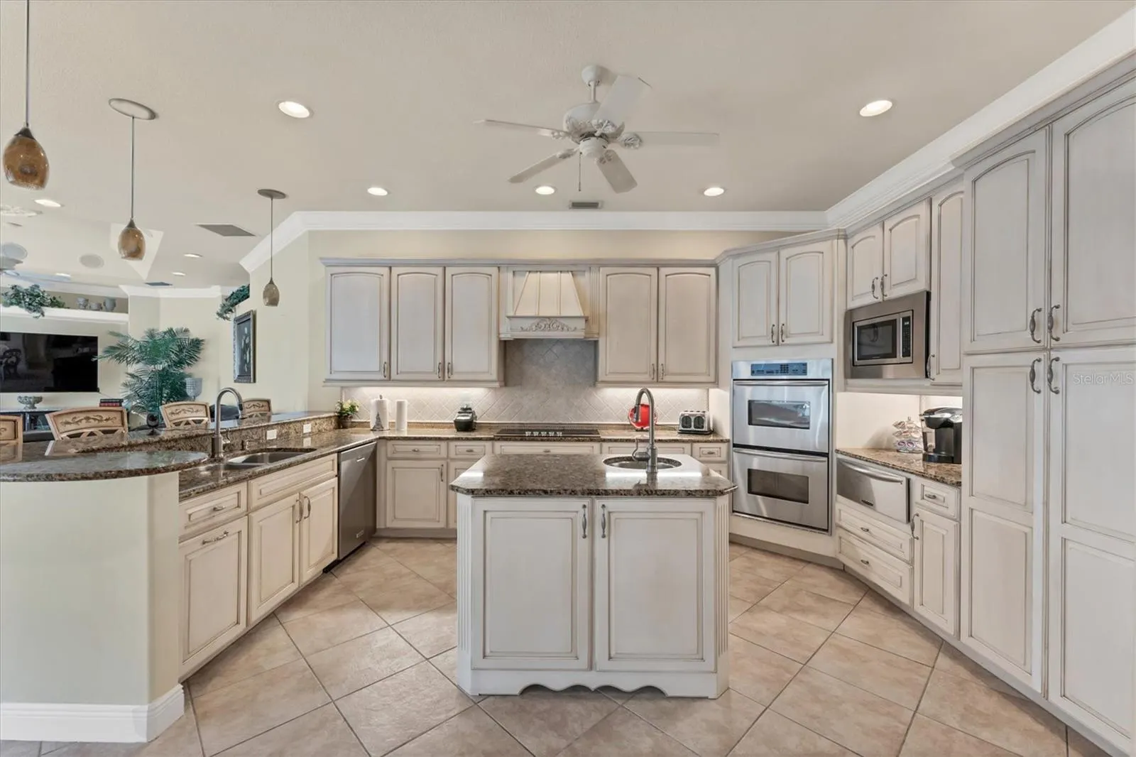 1255 SORRENTO WOODS BLVD