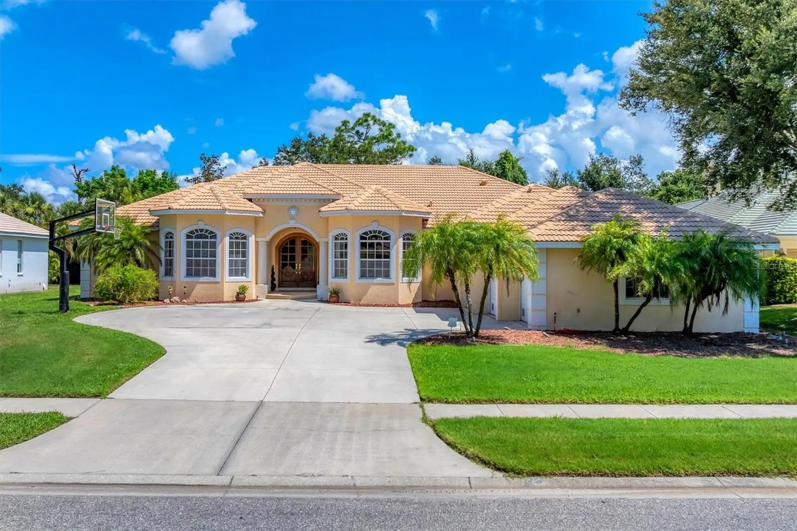 1255 SORRENTO WOODS BLVD