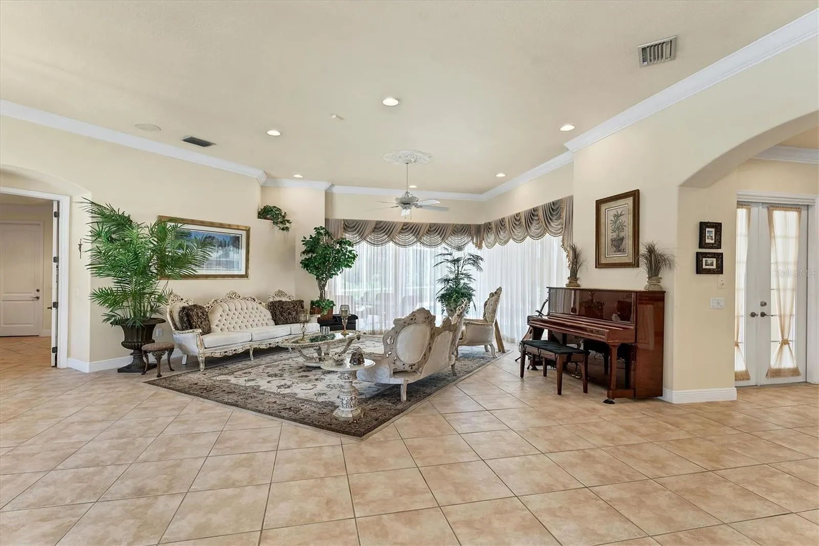 1255 SORRENTO WOODS BLVD
