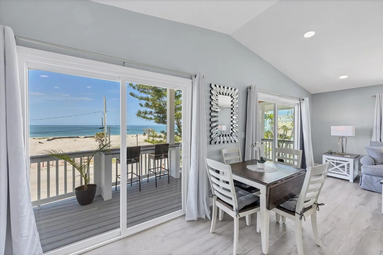 1107 SHORE VIEW DR