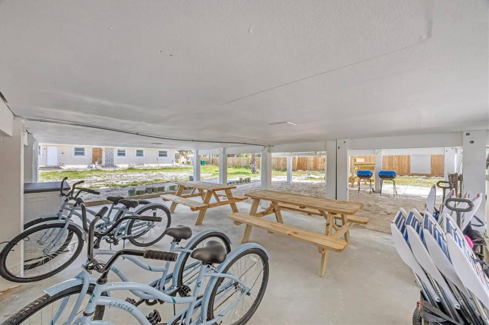 1107 SHORE VIEW DR