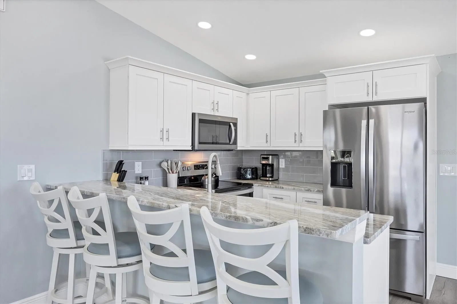 1107 SHORE VIEW DR