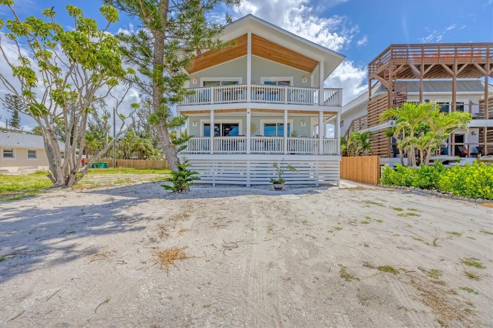 1107 SHORE VIEW DR