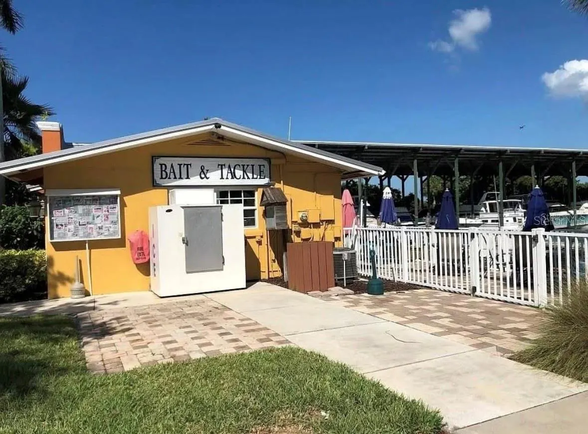 570 BLACKBURN POINT RD #11, #11