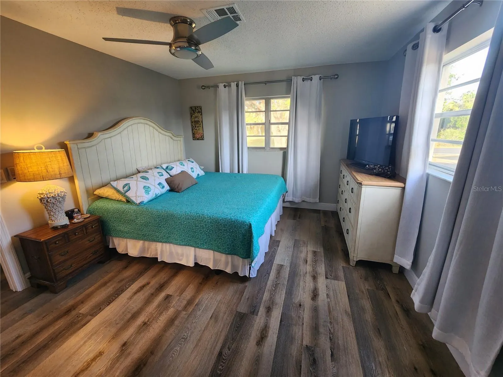 1229 CORAL LN