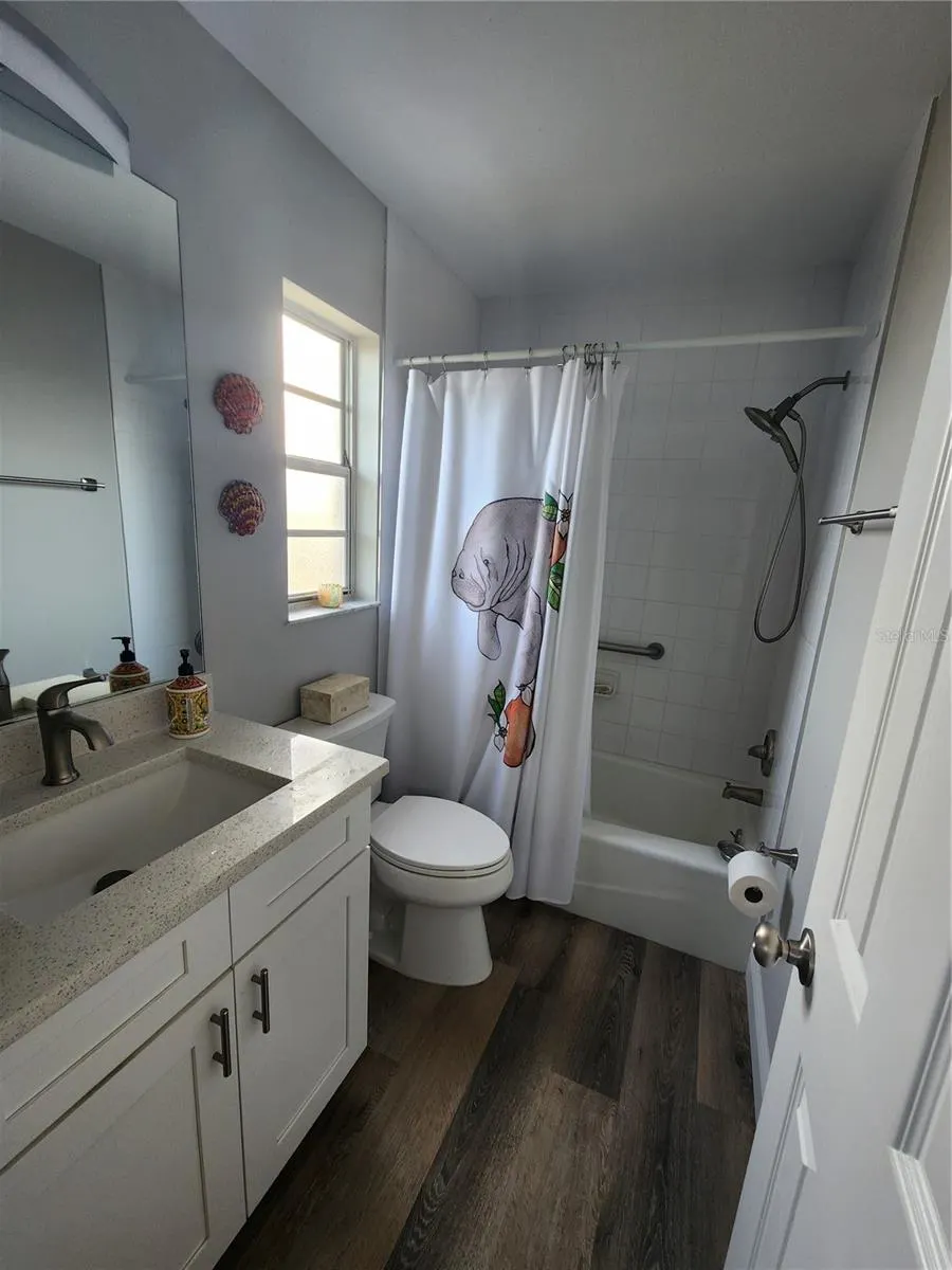 1229 CORAL LN