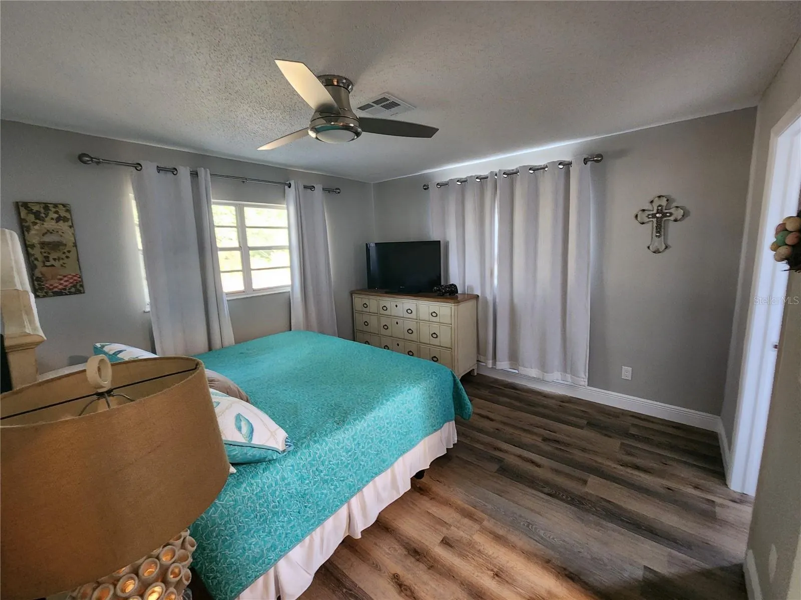 1229 CORAL LN