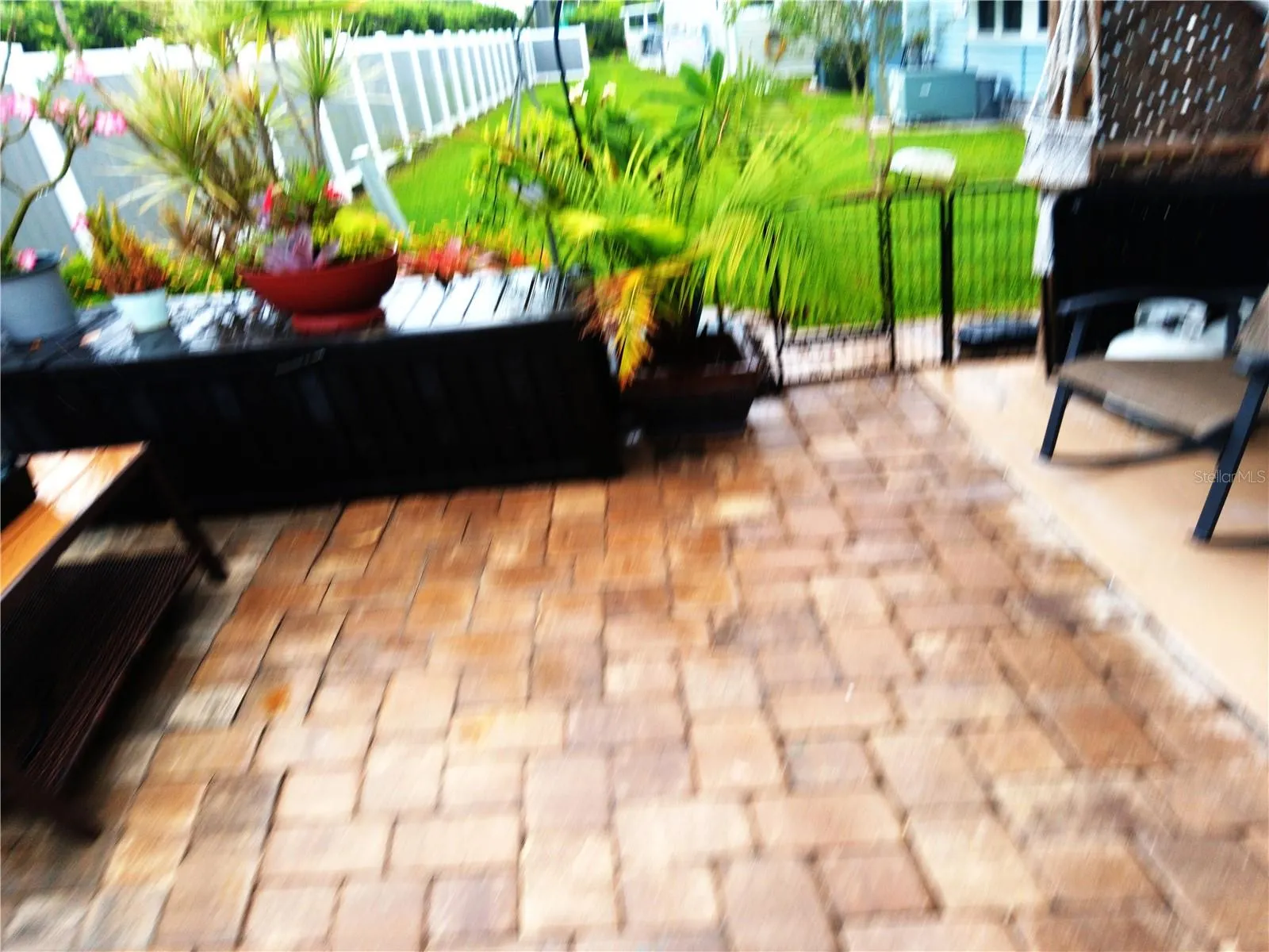 238 PALM AIR DR