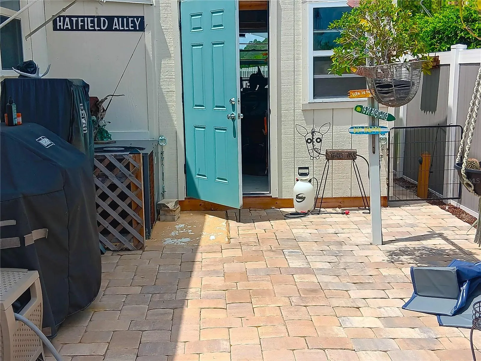 238 PALM AIR DR
