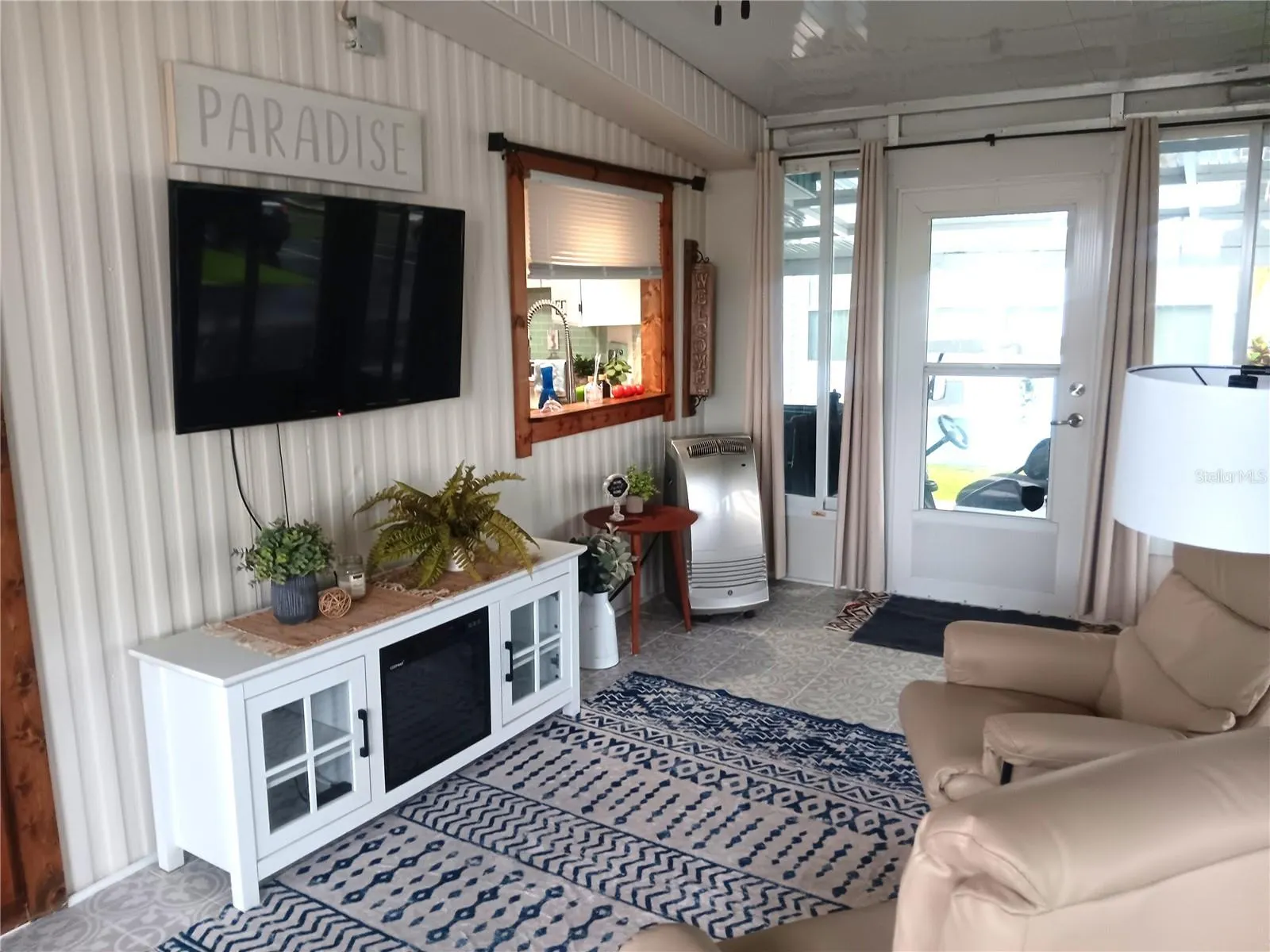 238 PALM AIR DR