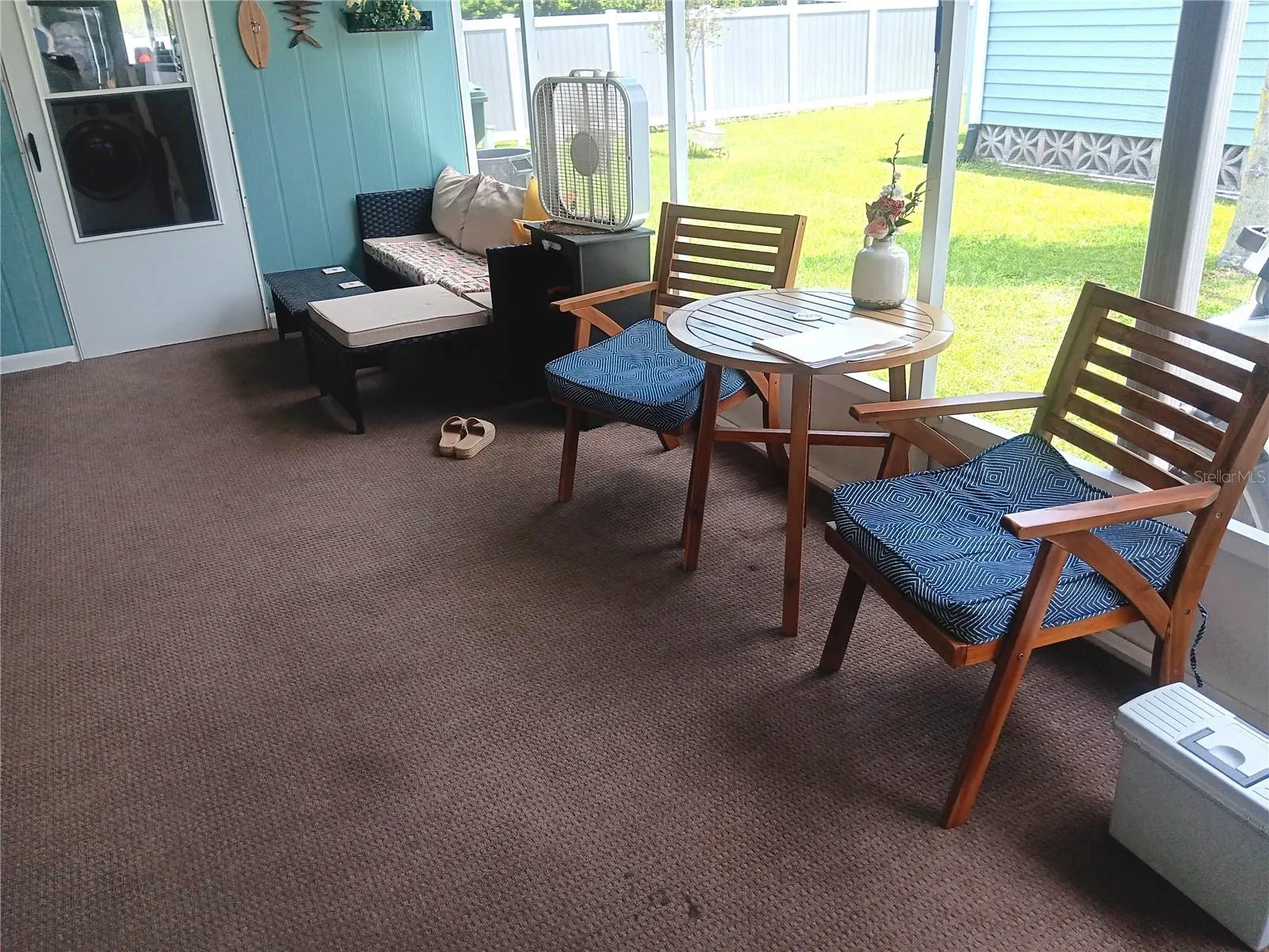238 PALM AIR DR