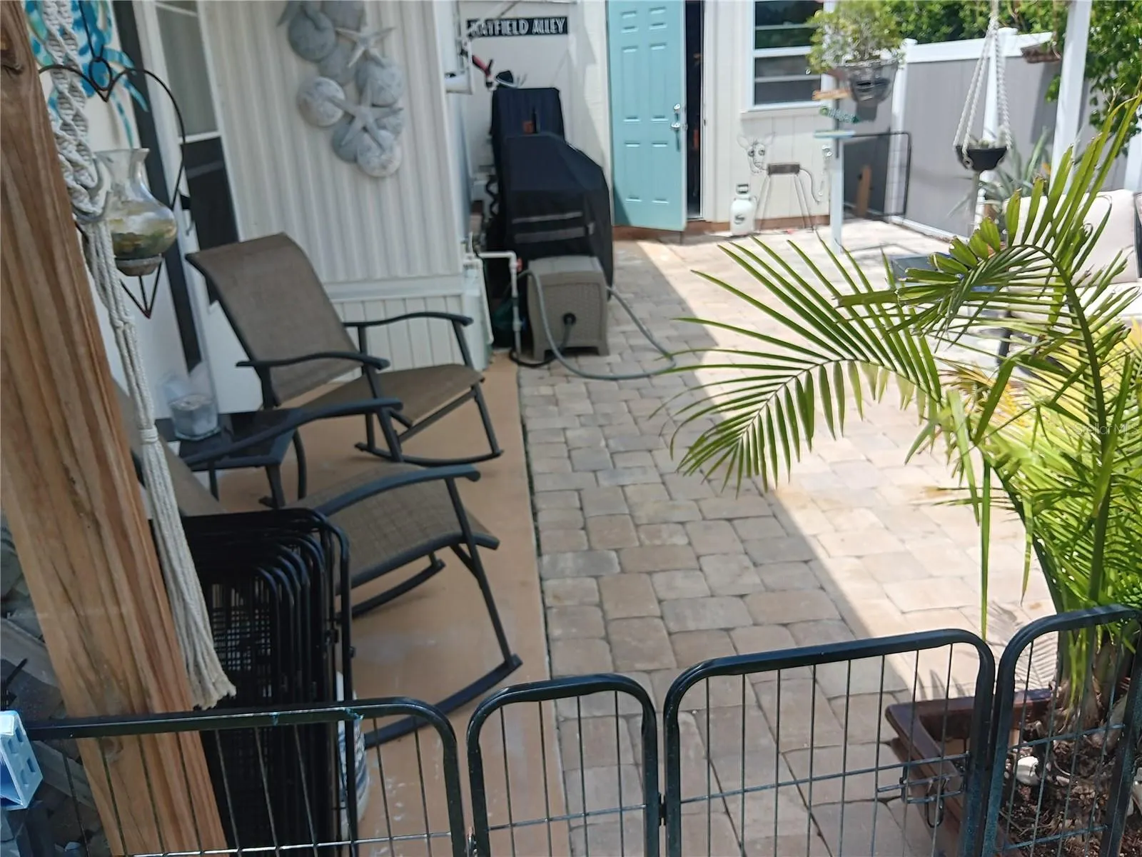 238 PALM AIR DR