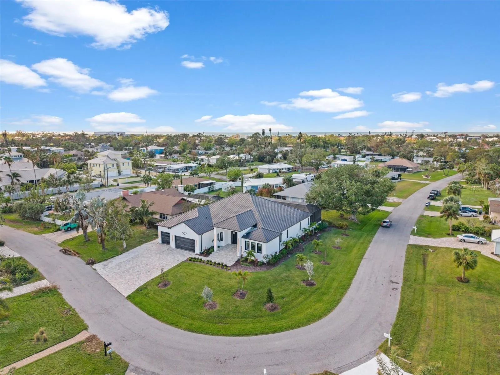 507 ACACIA LN