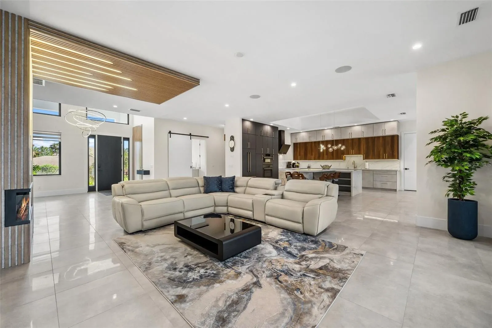 507 ACACIA LN