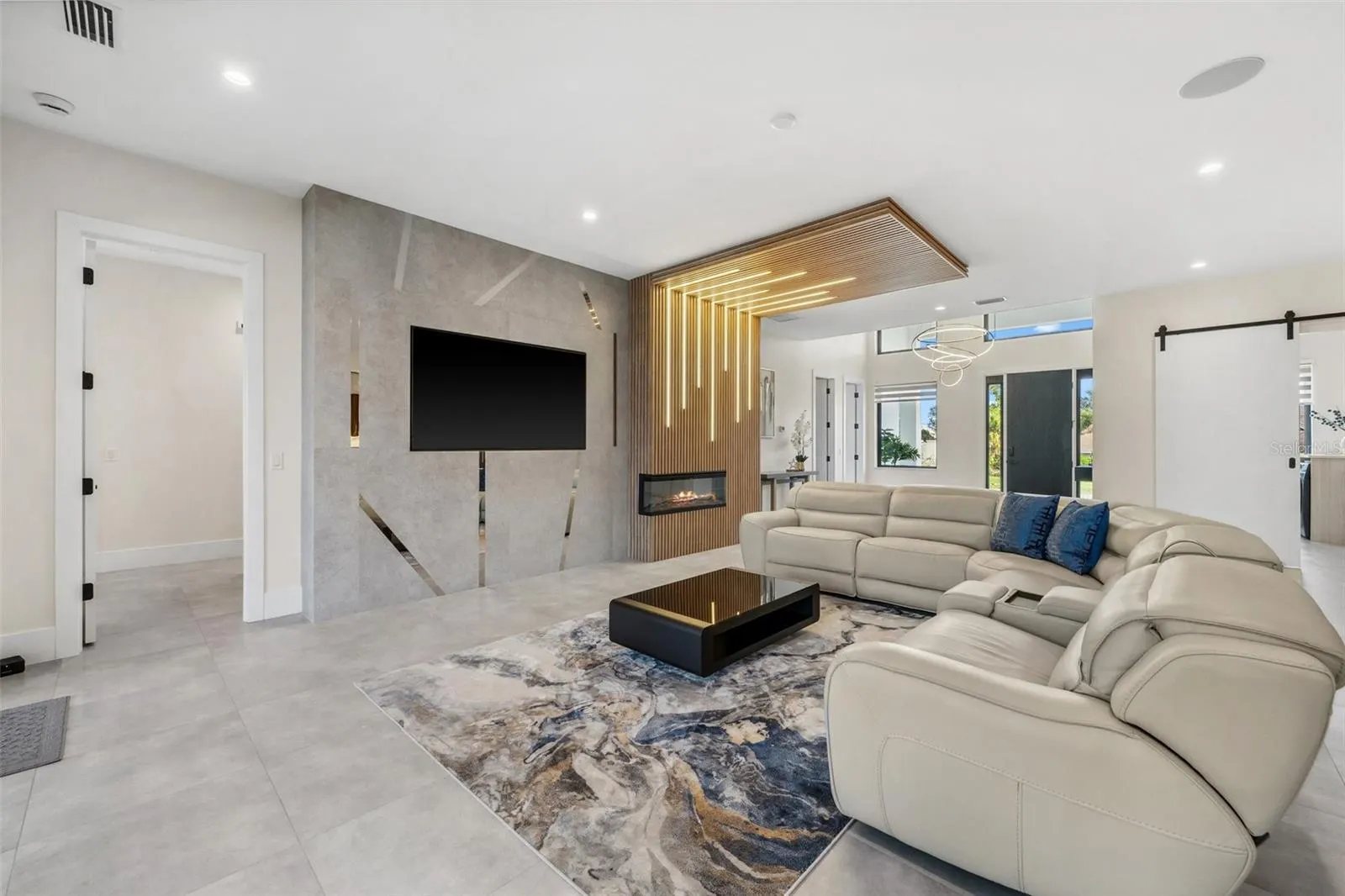 507 ACACIA LN