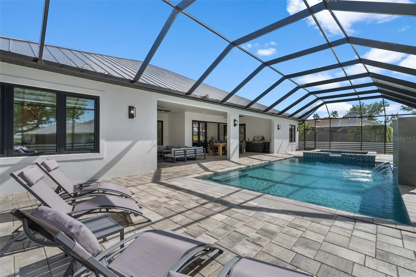 507 ACACIA LN