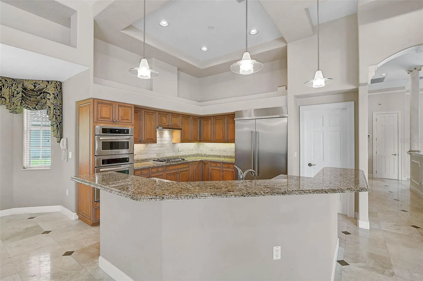 852 MACEWEN DR