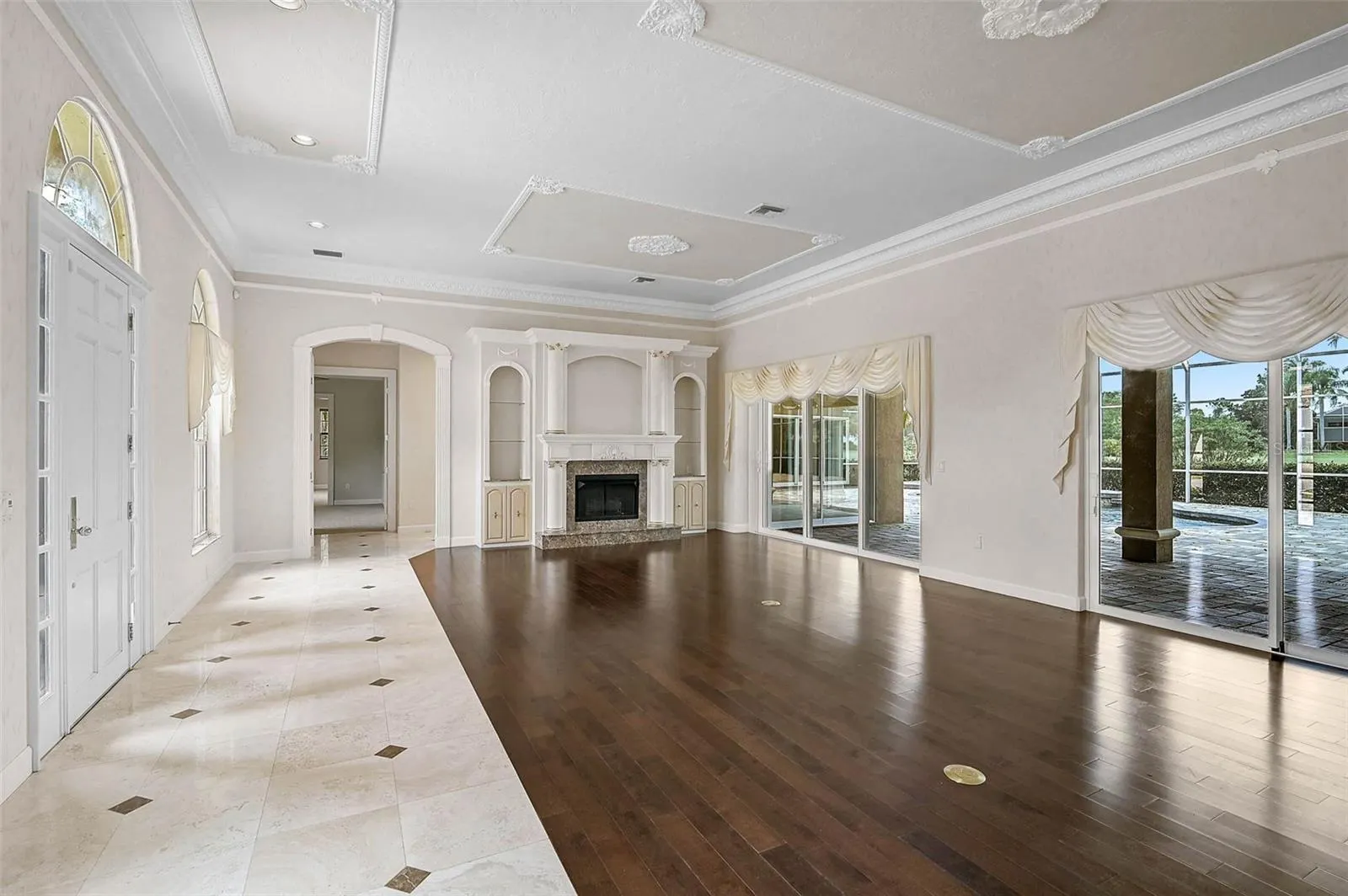852 MACEWEN DR
