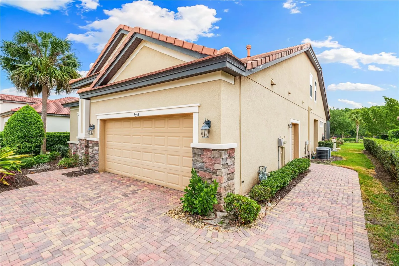 4653 ROYAL DORNOCH CIR