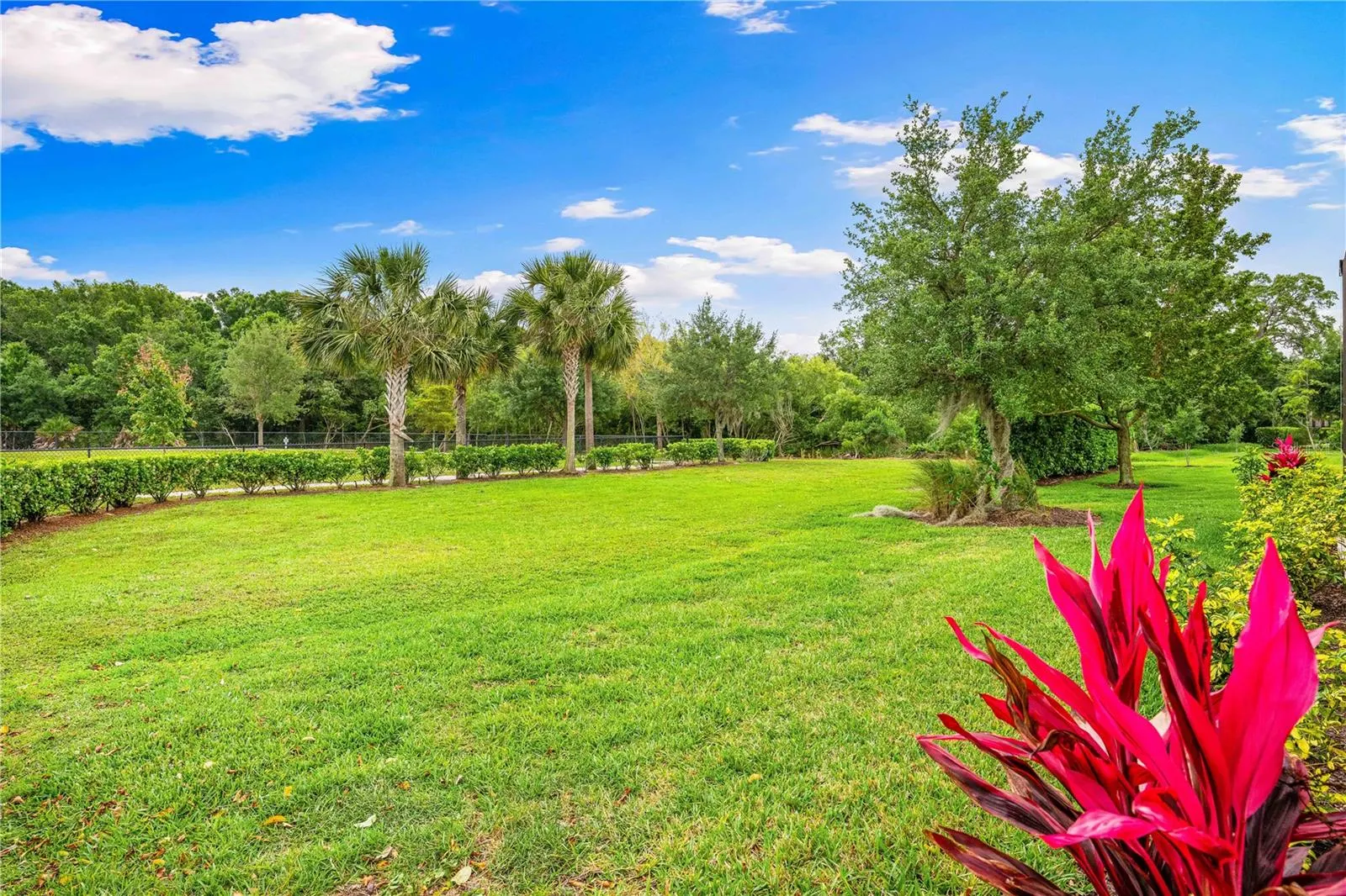 4653 ROYAL DORNOCH CIR