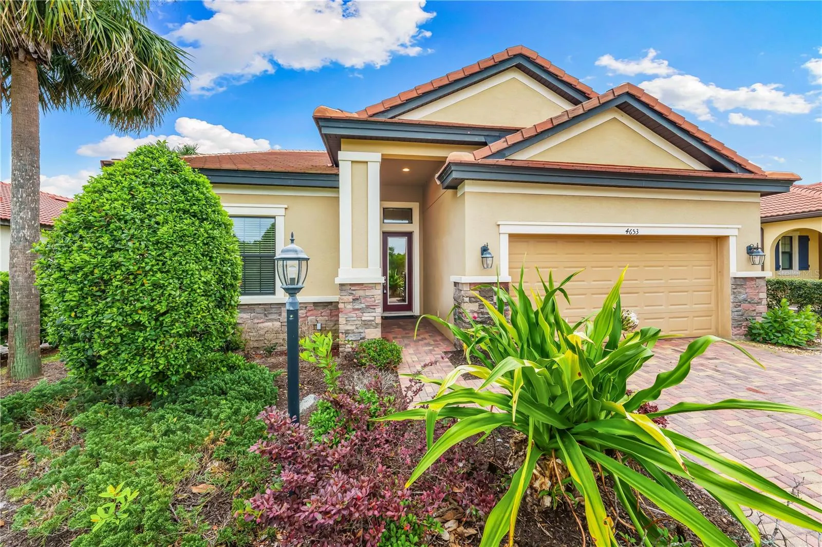 4653 ROYAL DORNOCH CIR