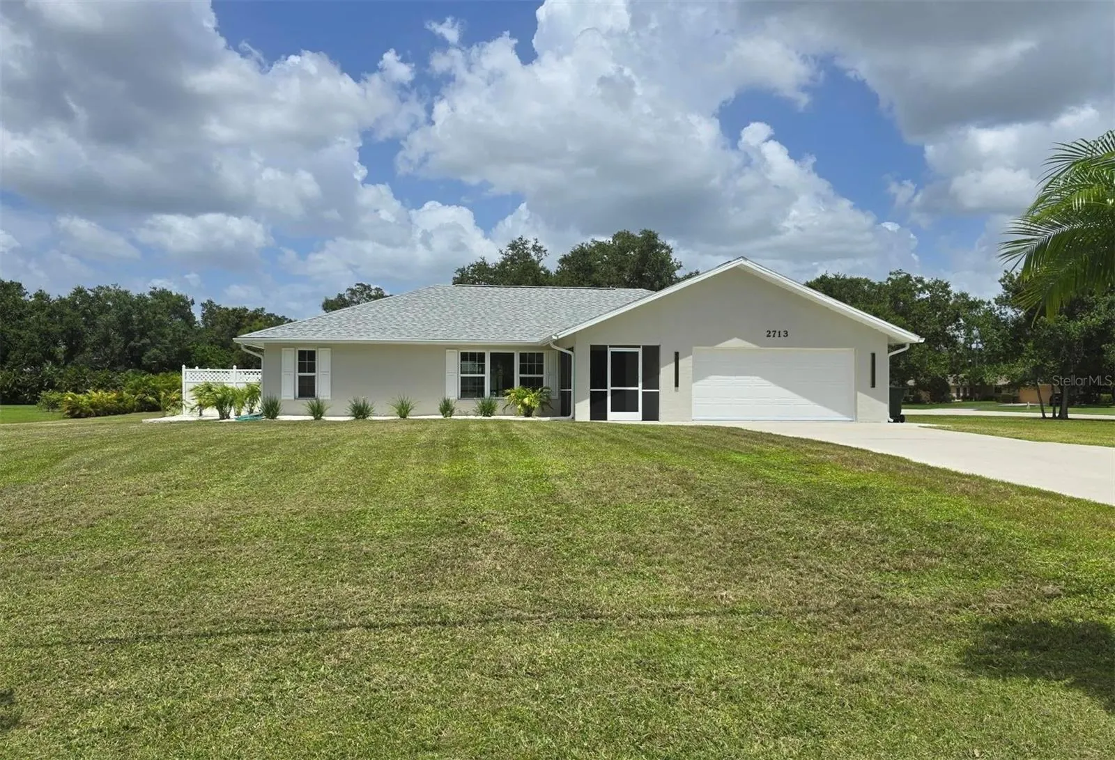 2713 HERMITAGE BLVD