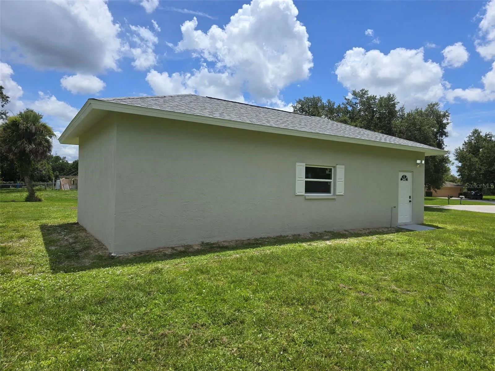 2713 HERMITAGE BLVD