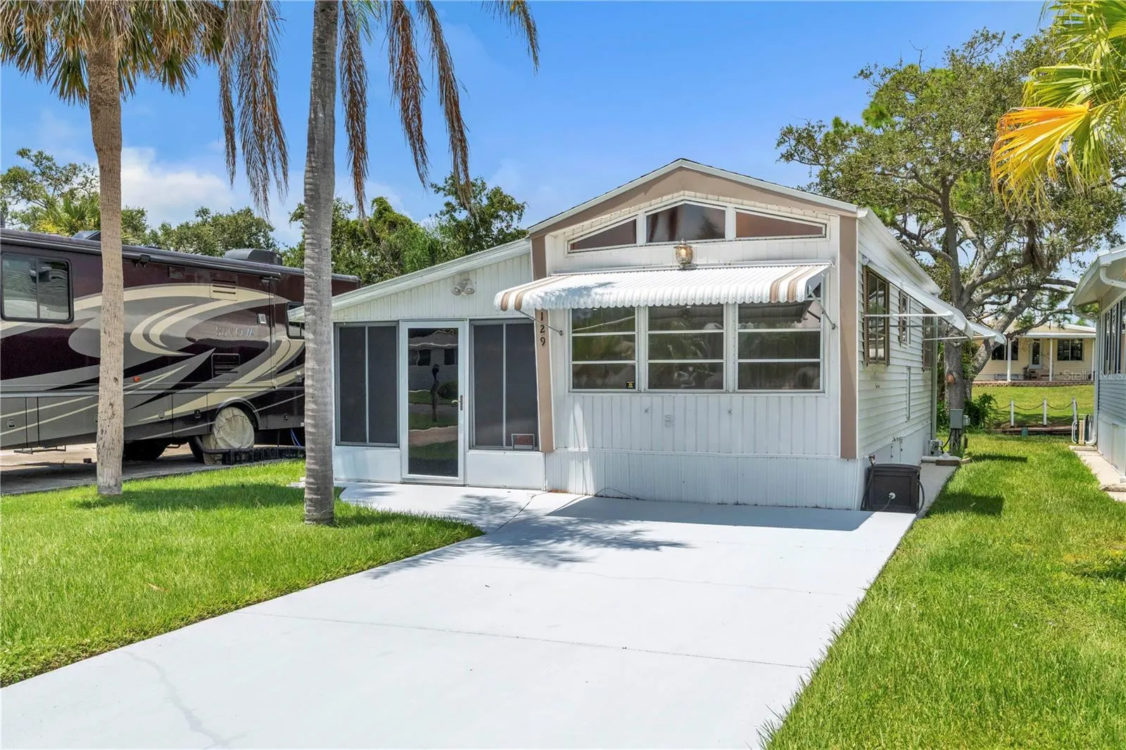 129 BROOKSHIRE DR
