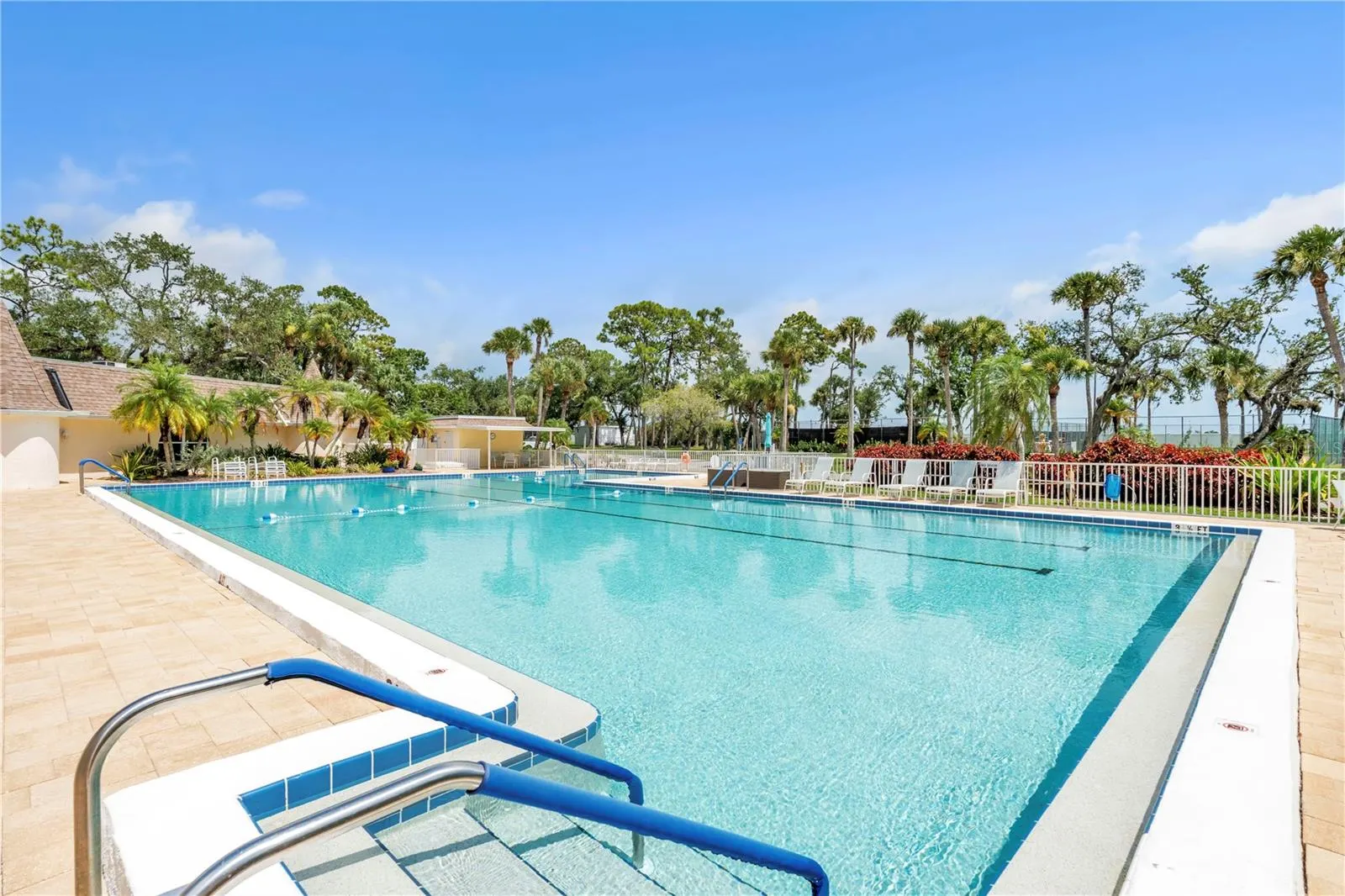 129 BROOKSHIRE DR