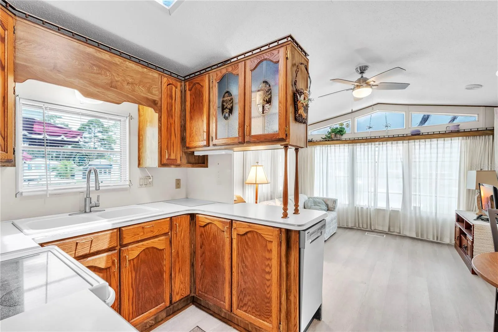 129 BROOKSHIRE DR