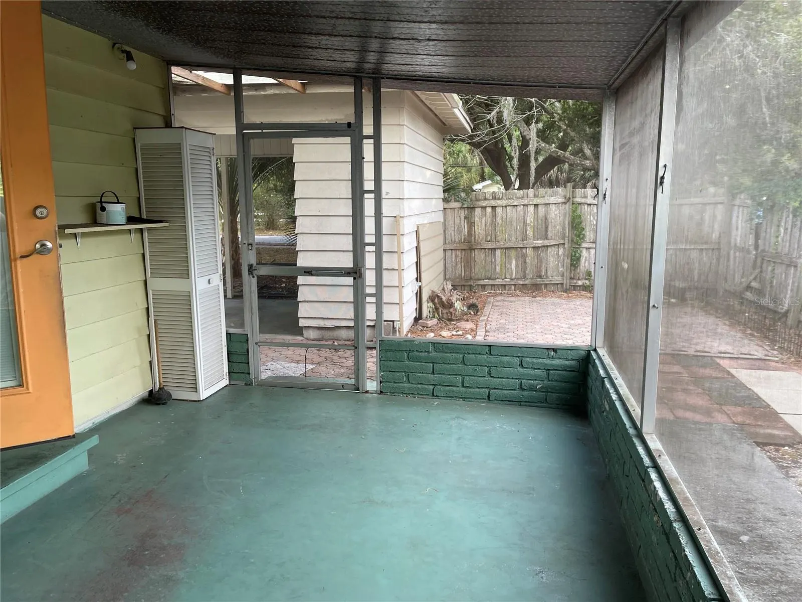2415 PELICAN DR