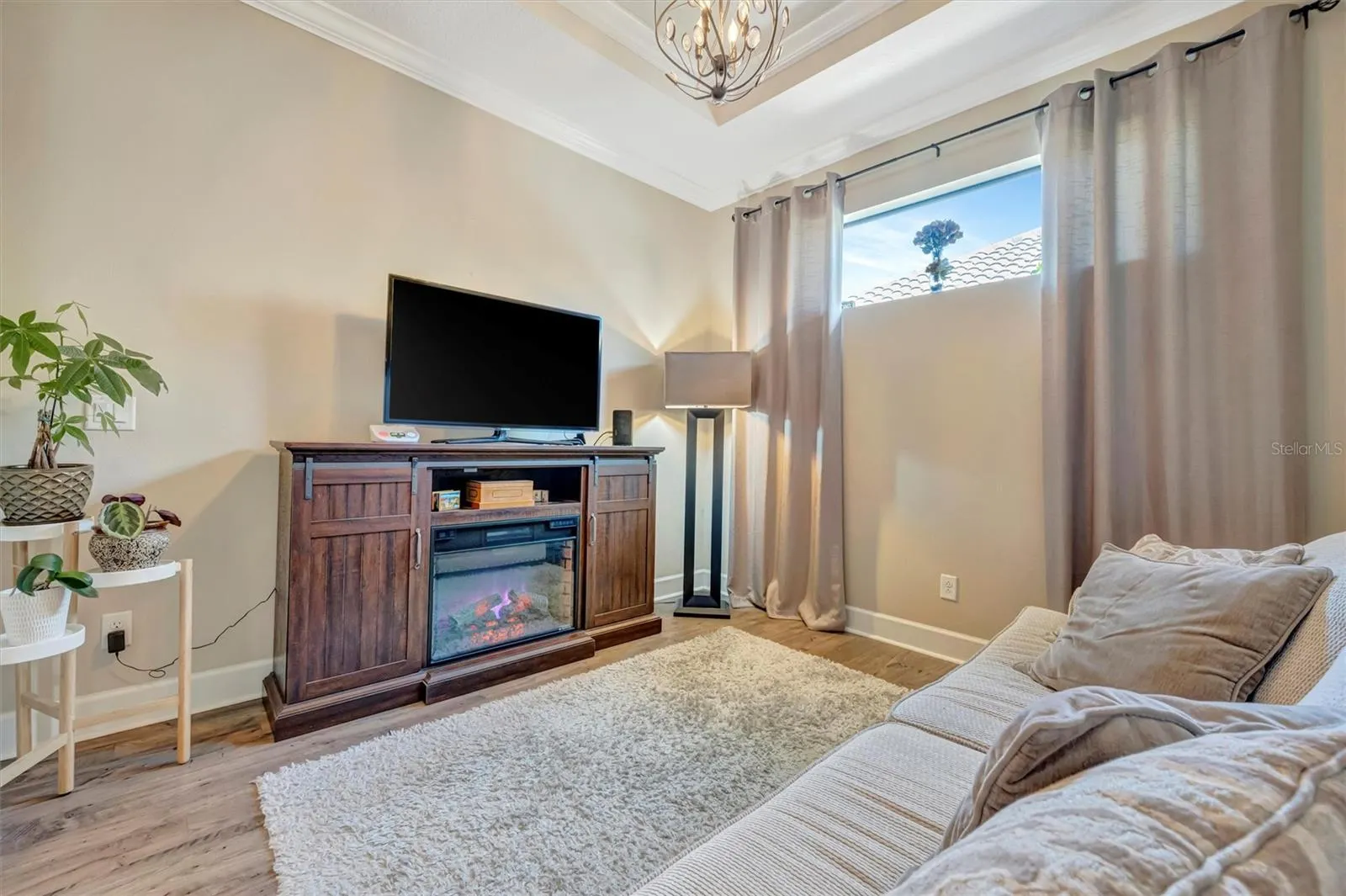 5548 SENTIERO DR
